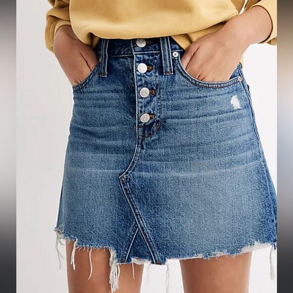 Madewell Rigid Denim A-Line Mini Skirt in Hughes Wash Button-Front Size 26 - Picture 1 of 9